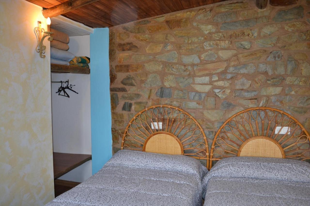 Albergue La Jarilla Plasenzuela Exteriér fotografie