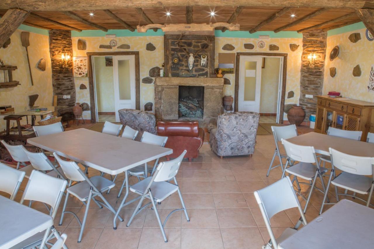 Albergue La Jarilla Plasenzuela Exteriér fotografie