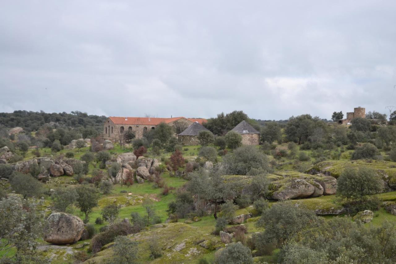 Albergue La Jarilla Plasenzuela Exteriér fotografie