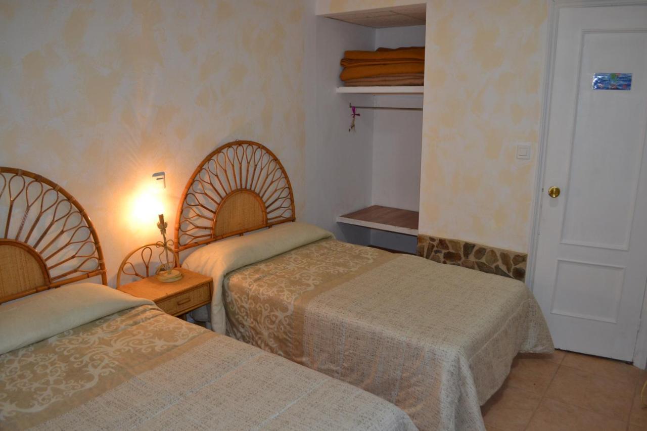 Albergue La Jarilla Plasenzuela Exteriér fotografie