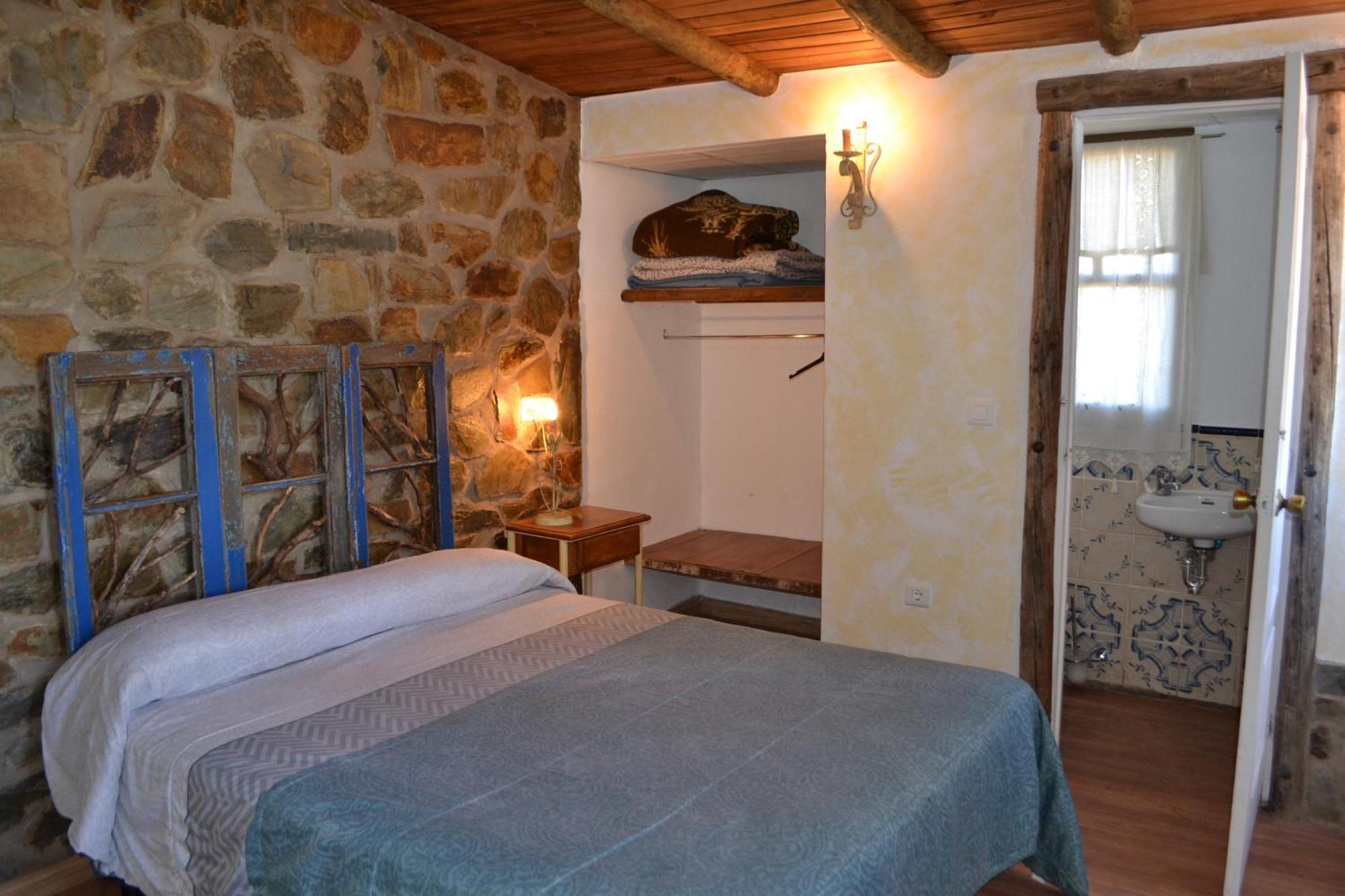 Albergue La Jarilla Plasenzuela Exteriér fotografie